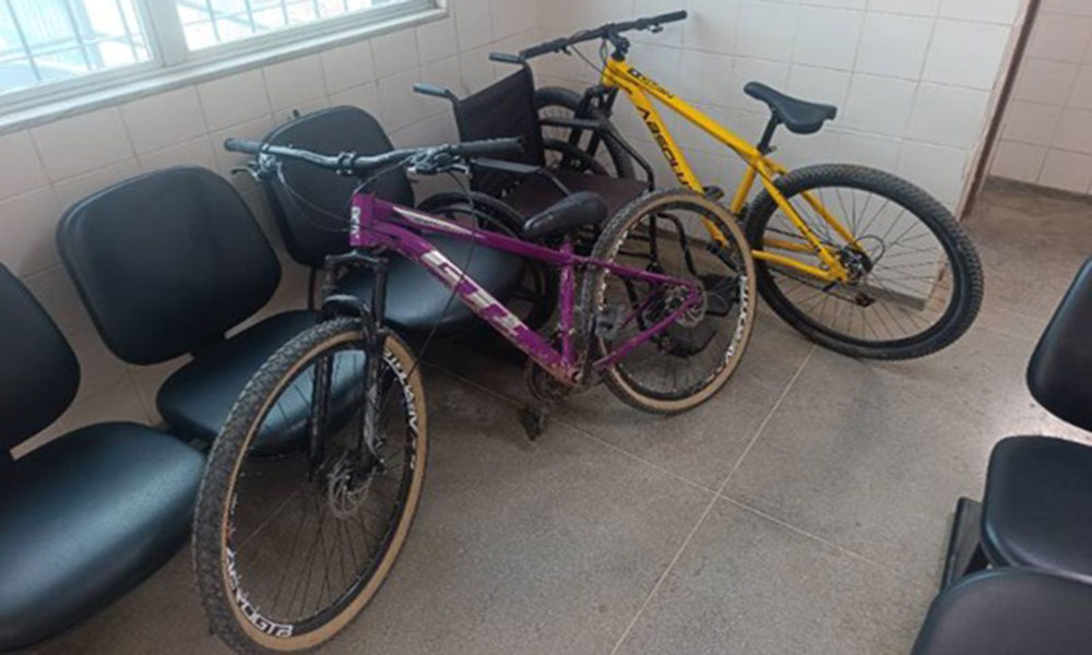 Homem é preso por receptação e adolescente é apreendido com bicicletas furtadas em Guanambi