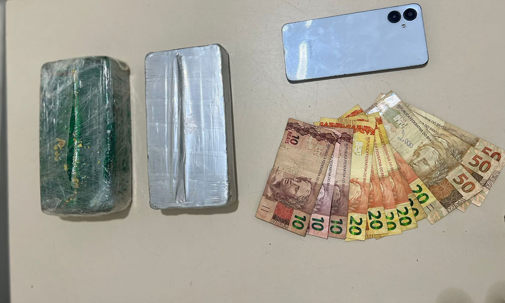 CIPRv apreende drogas durante abordagem em Vitória da Conquista