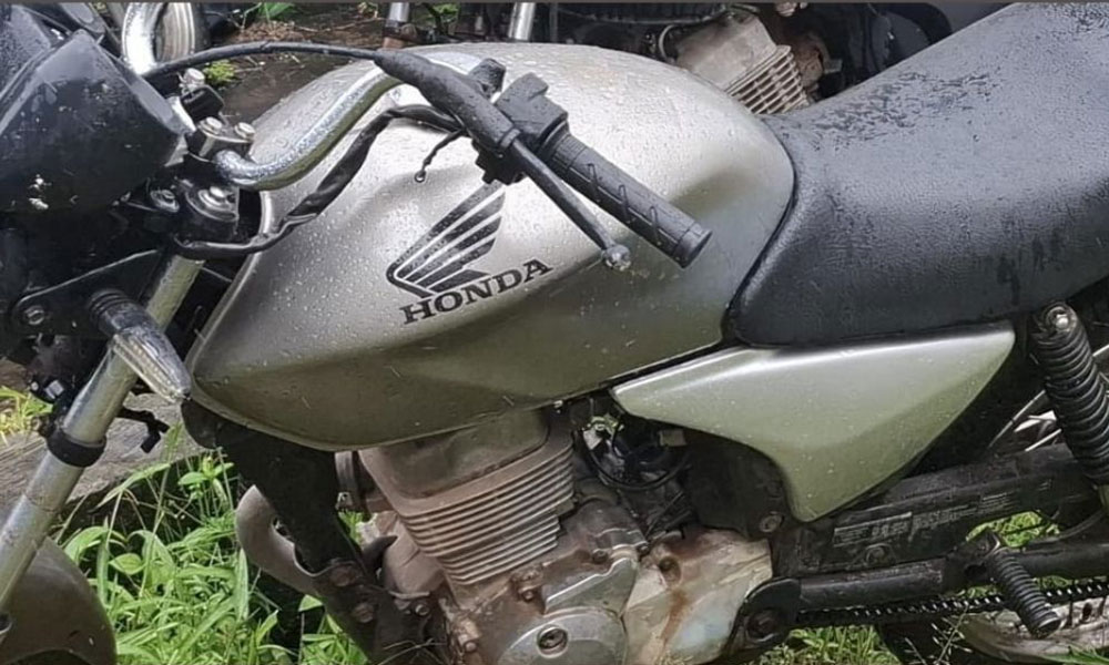 PM apreende motocicleta com sinais de adulteração em Barra da Estiva