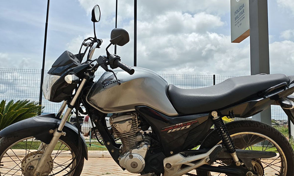Polícia Militar apreende moto adulterada em Caculé