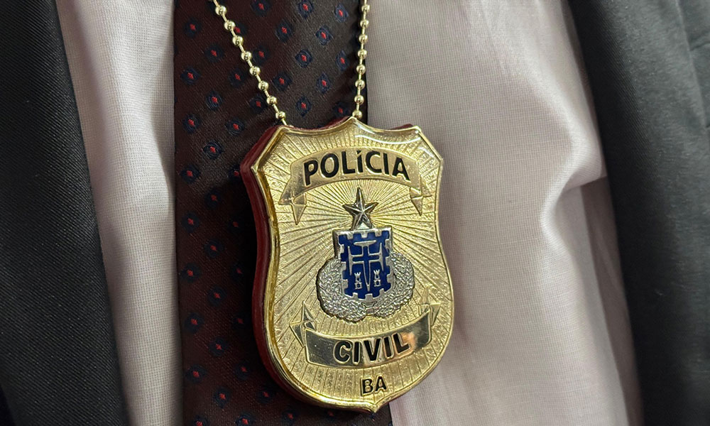 Mulher é presa em flagrante por uso de documento falso em Santa Maria da Vitória