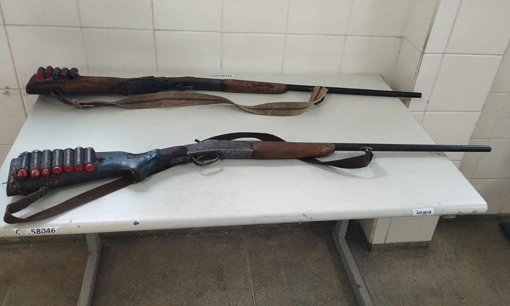 Polícia Militar apreende duas armas de fogo e conduz suspeitos em Caculé