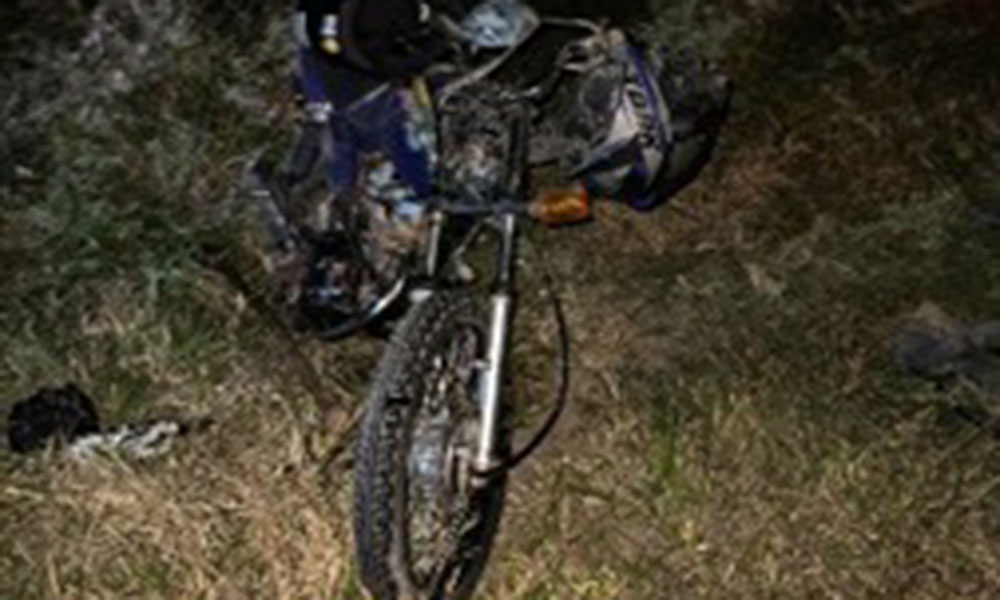 Colisão entre carro e motocicleta deixa dois menores feridos em Guanambi
