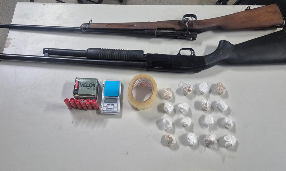 RONDESP Meio Oeste apreende armas, munições e drogas em área de mata em Carinhanha
