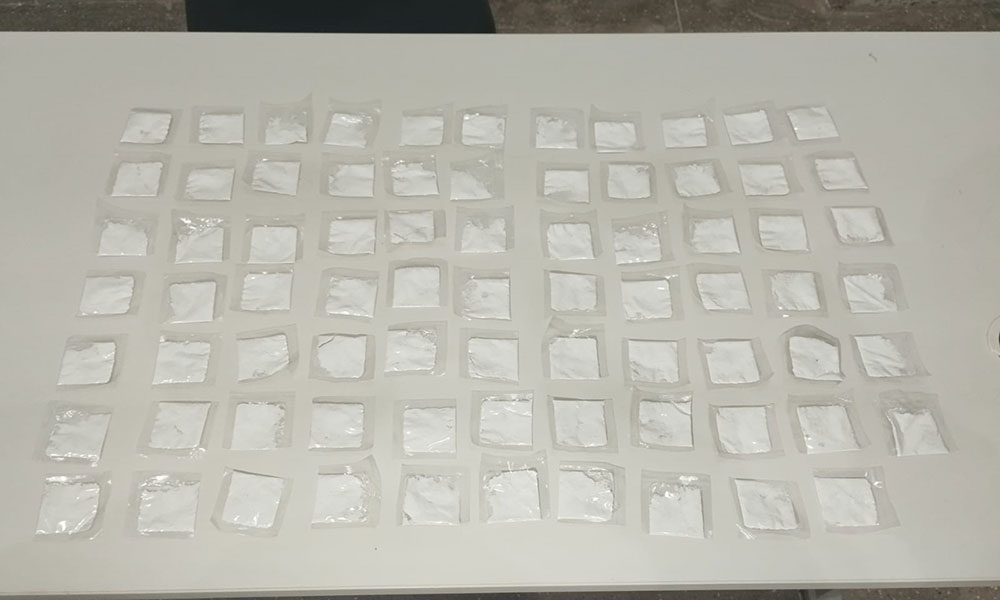 Polícia Militar apreende 76 papelotes de cocaína em Macaúbas