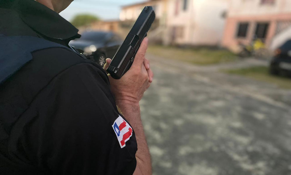 Homem é preso por porte ilegal de arma durante operação policial em Érico Cardoso