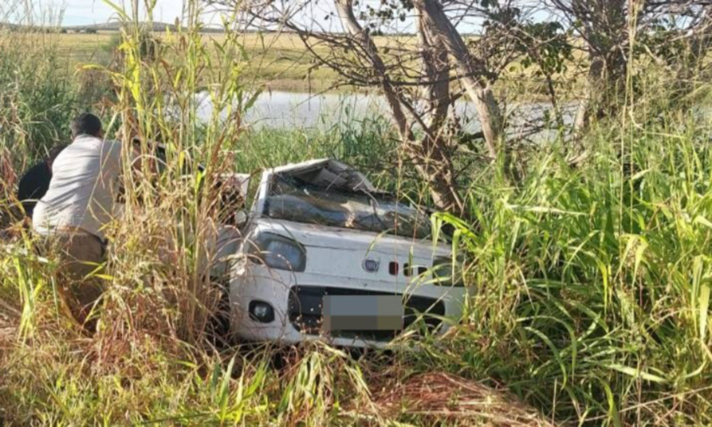 Adolescente morre após capotamento na BR-030 entre Iuiú e Palmas de Monte Alto
