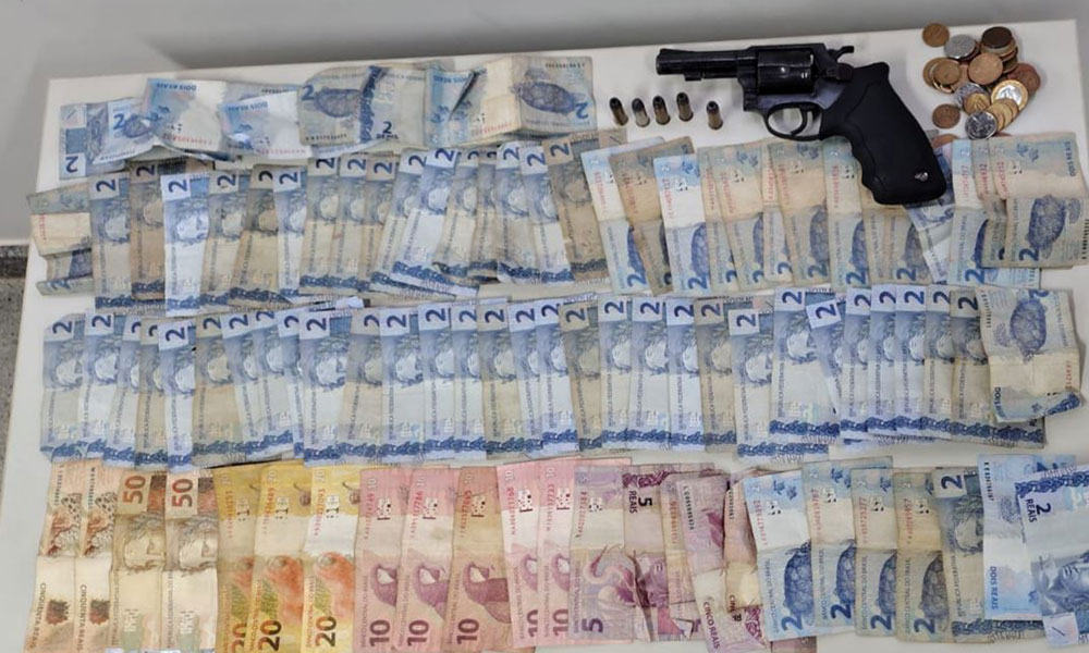 Polícia Militar prende homem armado durante Operação Força Total em Caculé