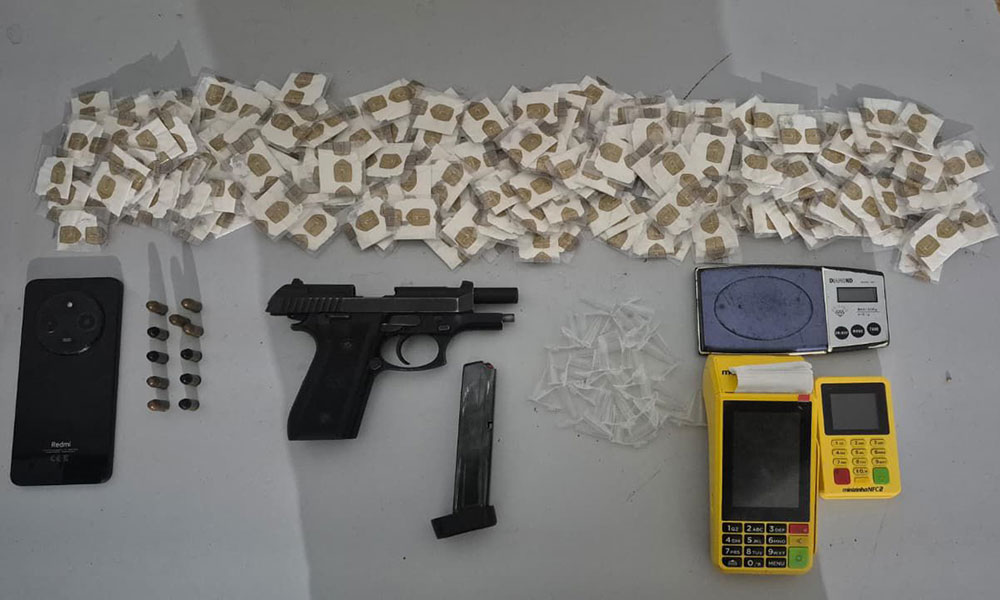 Polícia Militar apreende arma, munições e drogas no oeste da Bahia