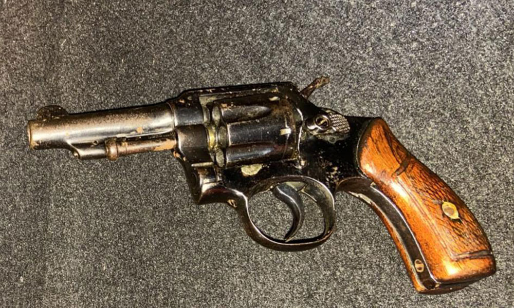 Polícia Militar apreende arma de fogo após denúncia no bairro Candeias, em Vitória da Conquista