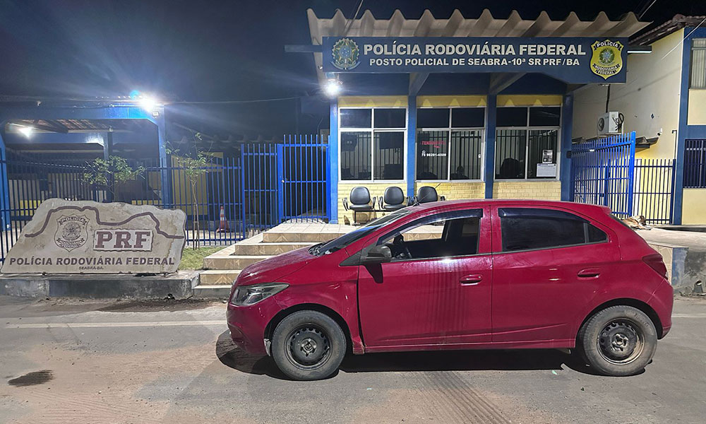 PRF recupera veículo roubado e identifica clonagem em Seabra