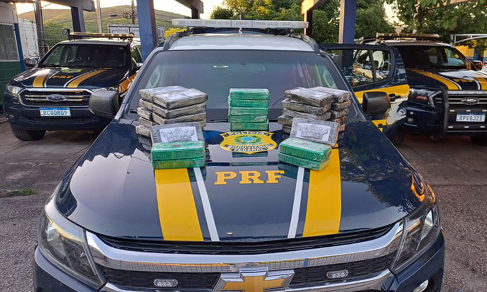 Veículo com motor roubado e cocaína são apreendidos pela PRF em Jequié