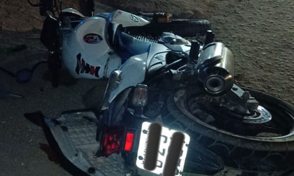 Colisão entre carro e moto deixa um ferido na BA-263, região sudoeste da Bahia