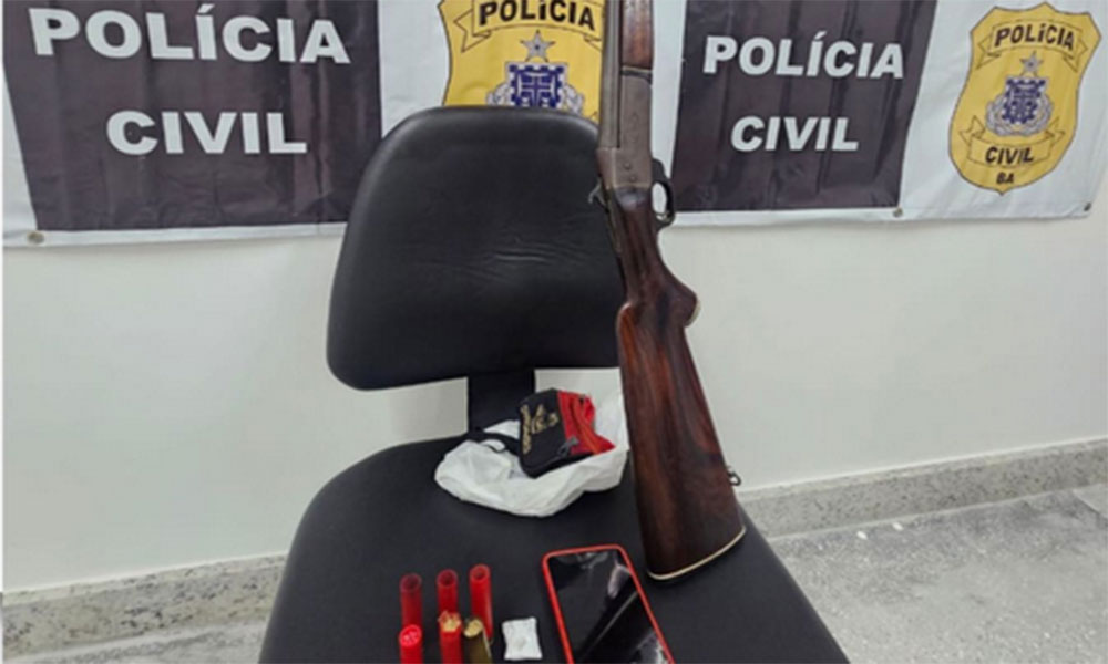 Homem é preso por tráfico de drogas e posse ilegal de arma em Macaúbas