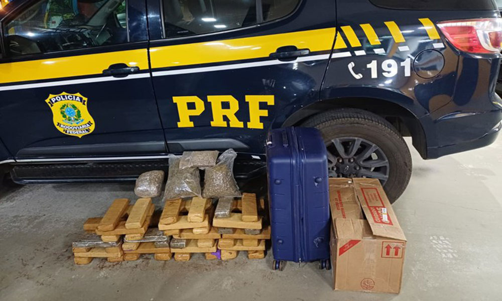PRF apreende quase 110 kg de maconha em Vitória da Conquista