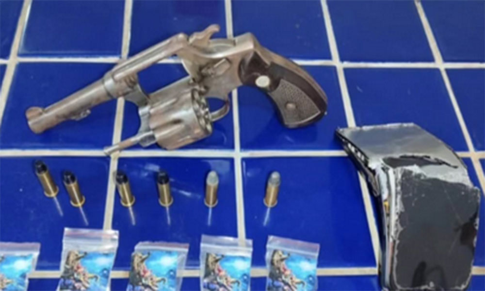 Homem é preso por tráfico de drogas e porte ilegal de arma em Barra da Estiva