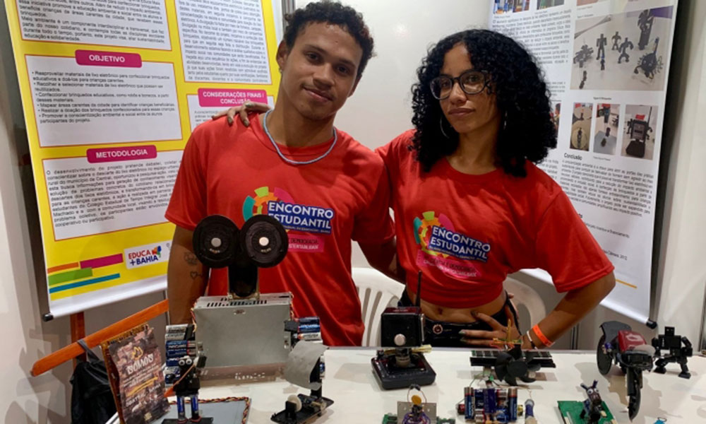 Estudantes de Central criam brinquedos educativos a partir de resíduos eletrônicos