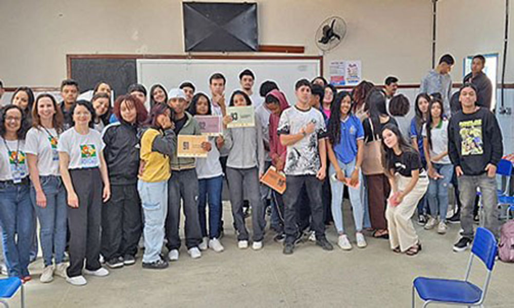 TRE-BA promove ação do Cidadania em Todo Lugar para estudantes de Vitória da Conquista