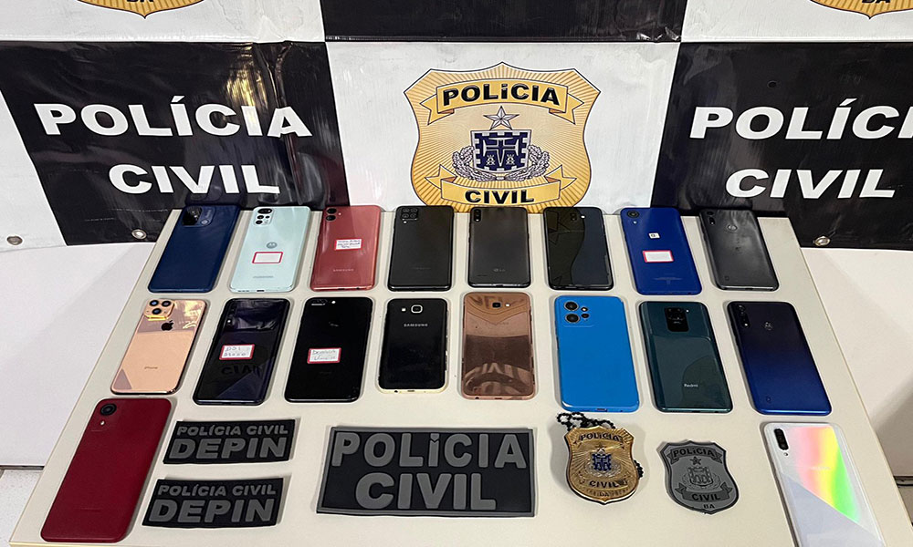 Em menos de 12 horas, Polícia Civil apreende 18 celulares e prende procurado por roubo e extorsão em Feira de Santana