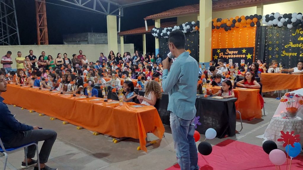 Rio de Contas: Escola Ana Petronila Trindade Ramos participa pelo terceiro ano seguido do Projeto Super Autor