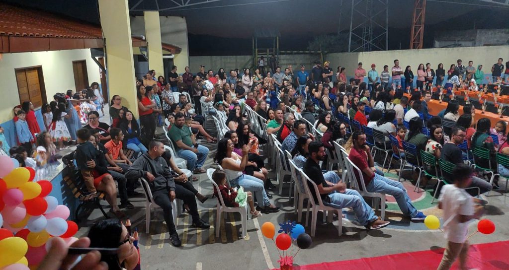 Rio de Contas: Escola Ana Petronila Trindade Ramos participa pelo terceiro ano seguido do Projeto Super Autor