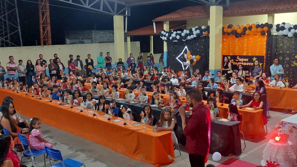 Rio de Contas: Escola Ana Petronila Trindade Ramos participa pelo terceiro ano seguido do Projeto Super Autor