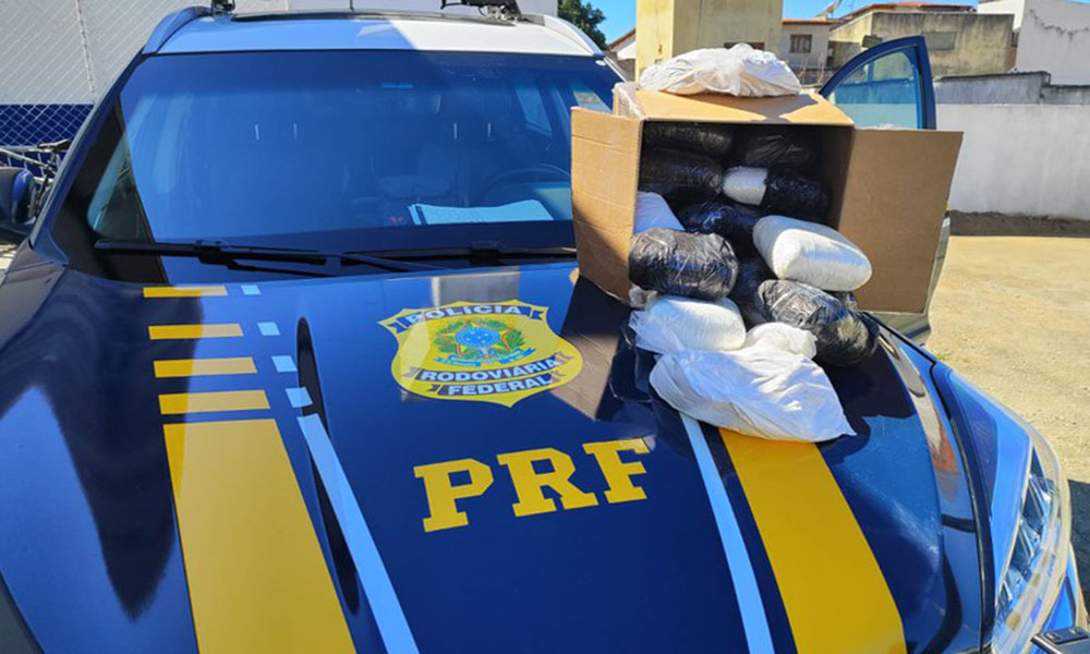 PRF apreende drogas durante operação na BR-116, em Vitória da Conquista