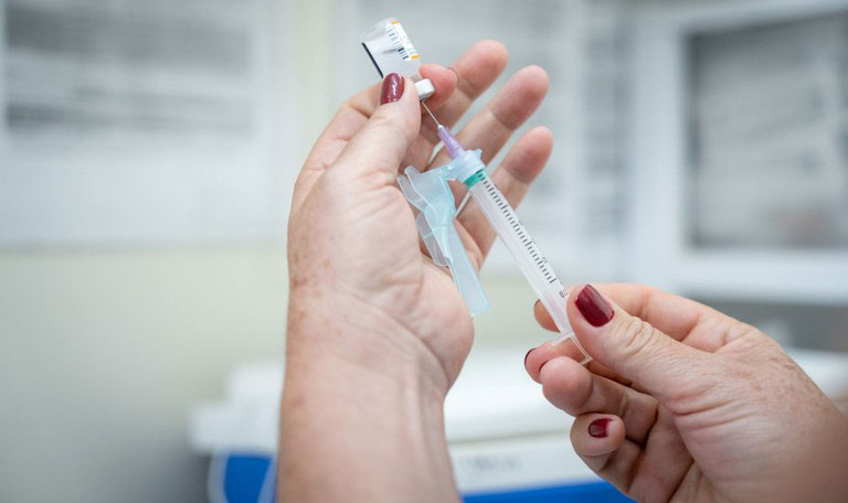 Governo Federal passa a adotar dose única da vacina contra o HPV