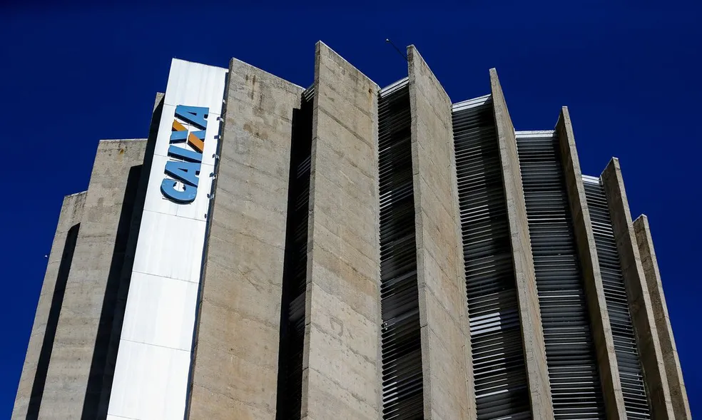 Caixa inicia pagamento do Programa Pé-de-Meia nesta terça-feira (26)