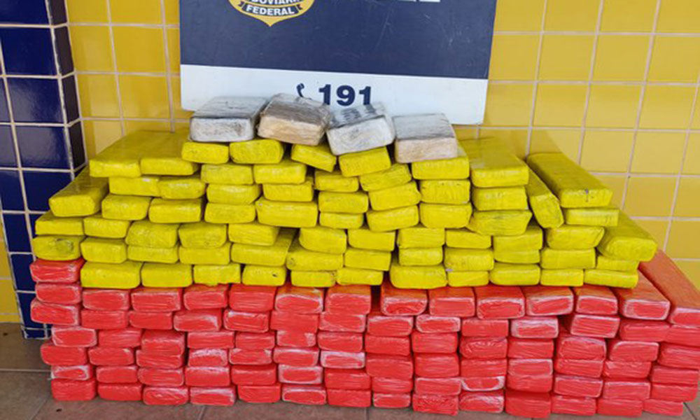 PRF apreende quase 100 Kg de entorpecentes em Feira de Santana