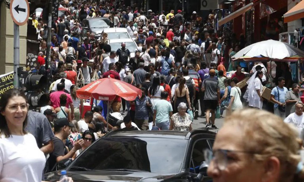 População do Brasil chega a 212,6 milhões de habitantes, aponta IBGE