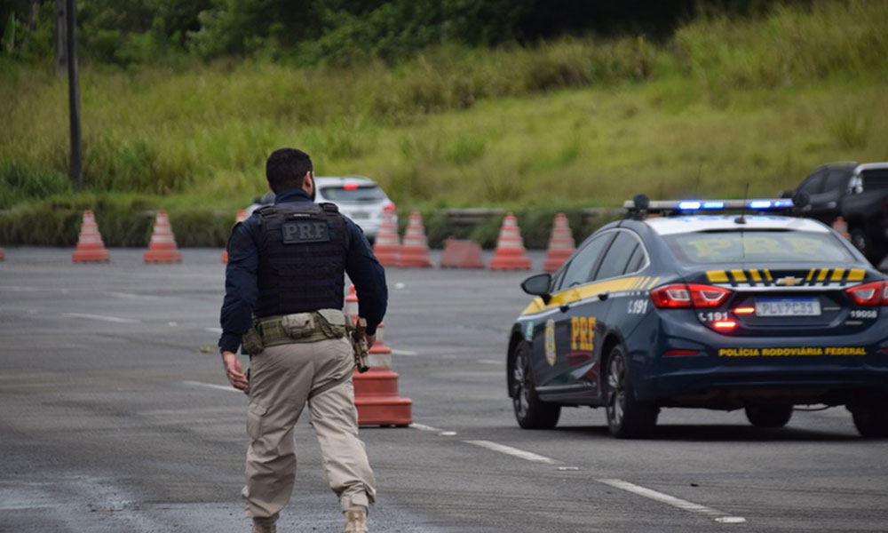 PRF inicia Operação Tiradentes 2026 com reforço nas rodovias federais da Bahia