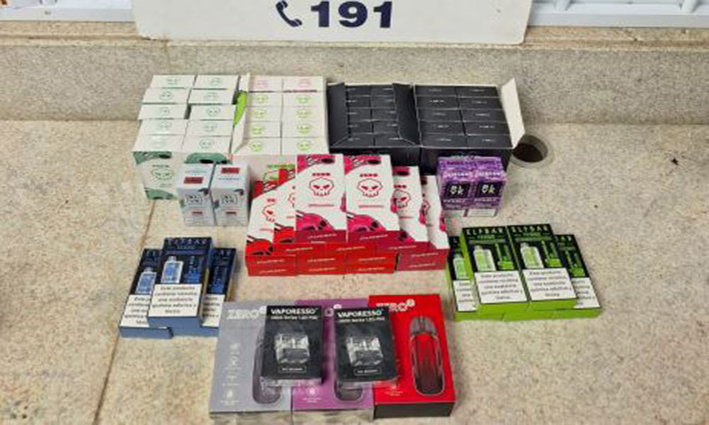 PRF resgata pássaros silvestres e apreende mercadorias de contrabando no sudoeste da Bahia