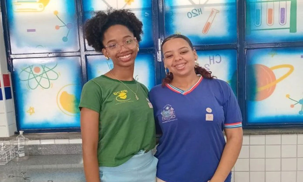 Jovens cientistas de Malhada de Pedras desenvolvem carrapaticida natural à base de planta medicinal