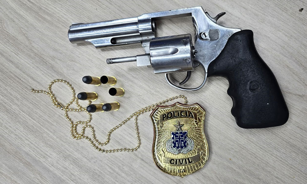 Polícia Civil esclarece homicídio de jovem que foi atingido por disparo de arma de fogo enquanto ia para academia em Feira de Santana