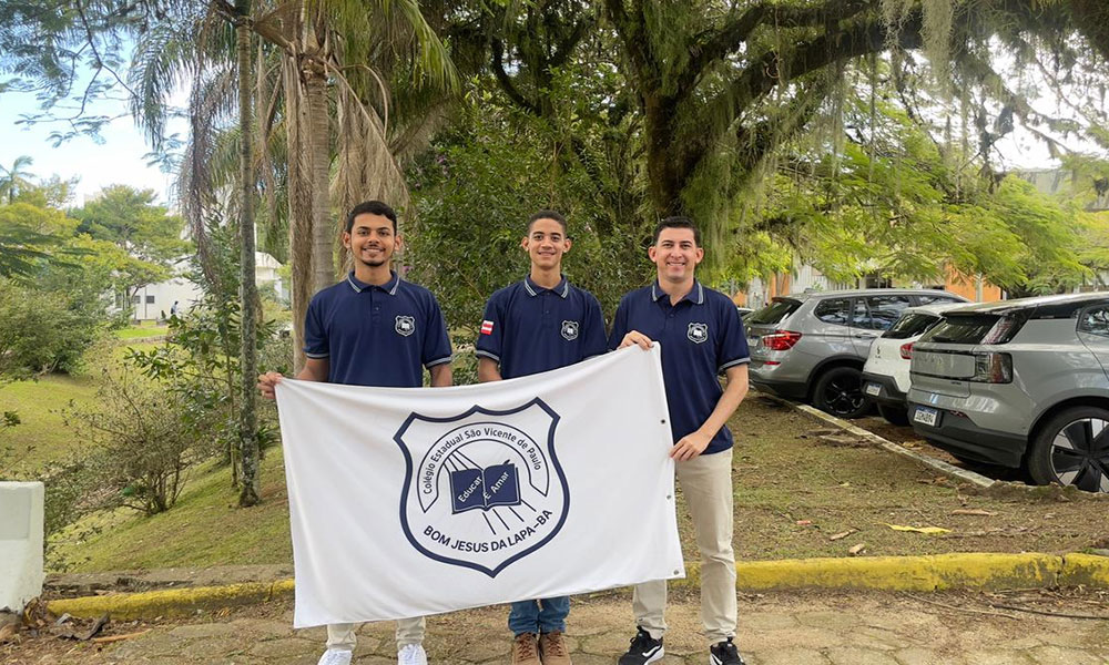 Estudantes de Bom Jesus da Lapa apresentam pesquisa sobre arborização urbana em congresso nacional na UFSC