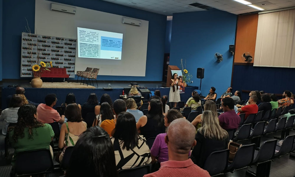Educadores de Caetité e região dialogam sobre estratégias de prevenção e combate ao assédio nas escolas