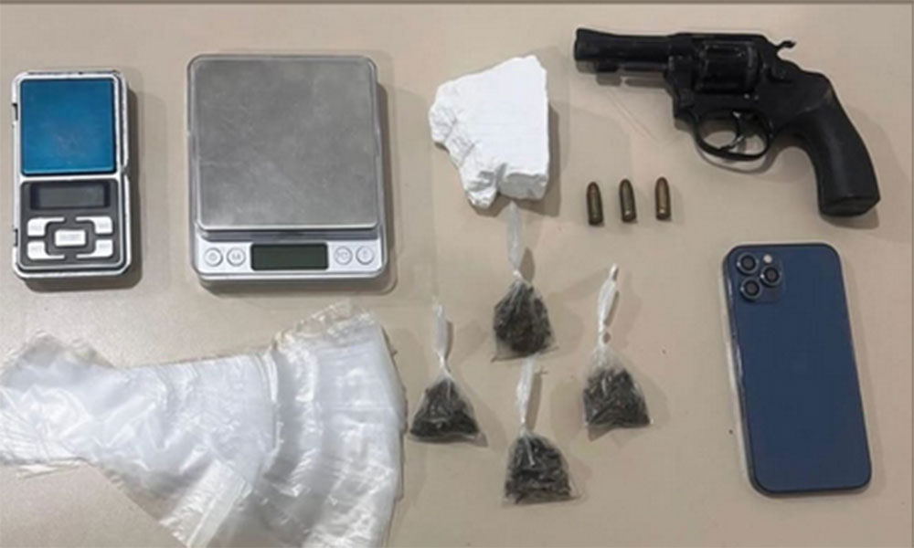 Homem é preso por tráfico de drogas e posse ilegal de arma em Paramirim