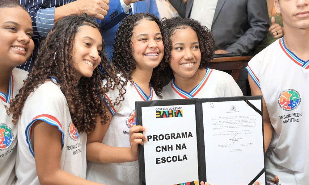 Programas CNH da Gente e CNH na Escola são regulamentados pelo Governo da Bahia
