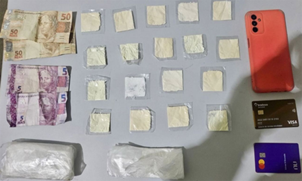 PM apreende entorpecentes e prende dois suspeitos em Caturama