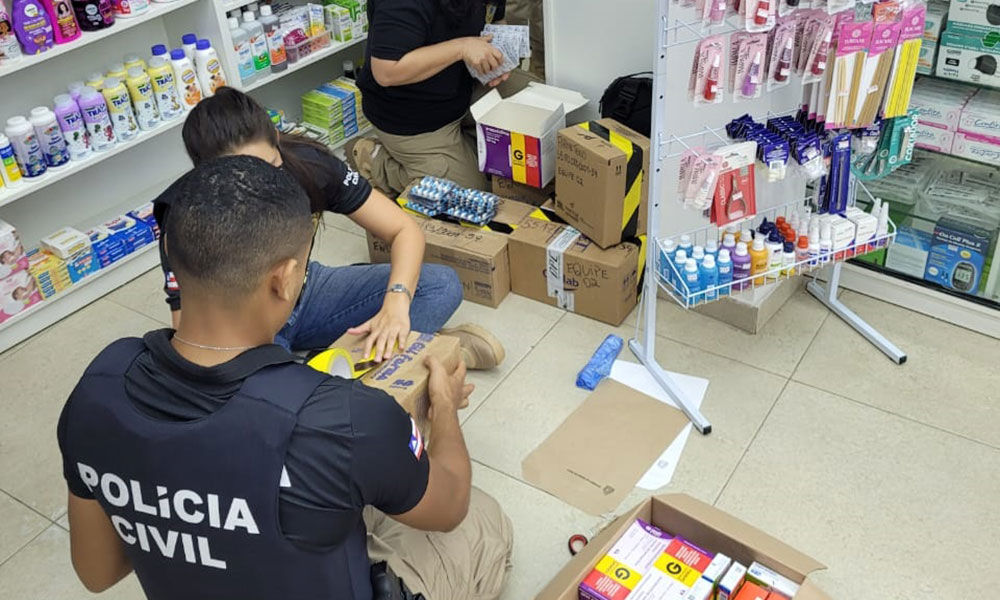 Operação interdita sete farmácias em Lauro de Freitas