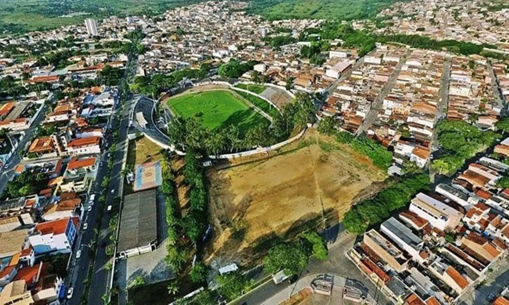 Mulher é presa em flagrante por lesão corporal e ameaça contra filha em Itapetinga