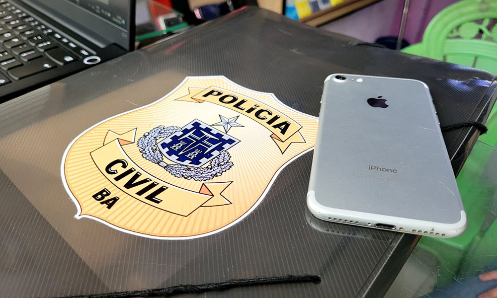 Polícia Civil cumpre mandado de busca e apreensão e recupera um iphone em Vitória da Conquista