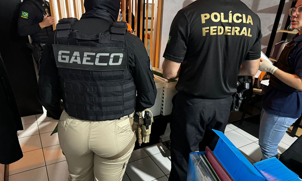 Operação prende advogado envolvido com grupo miliciano em Feira de Santana